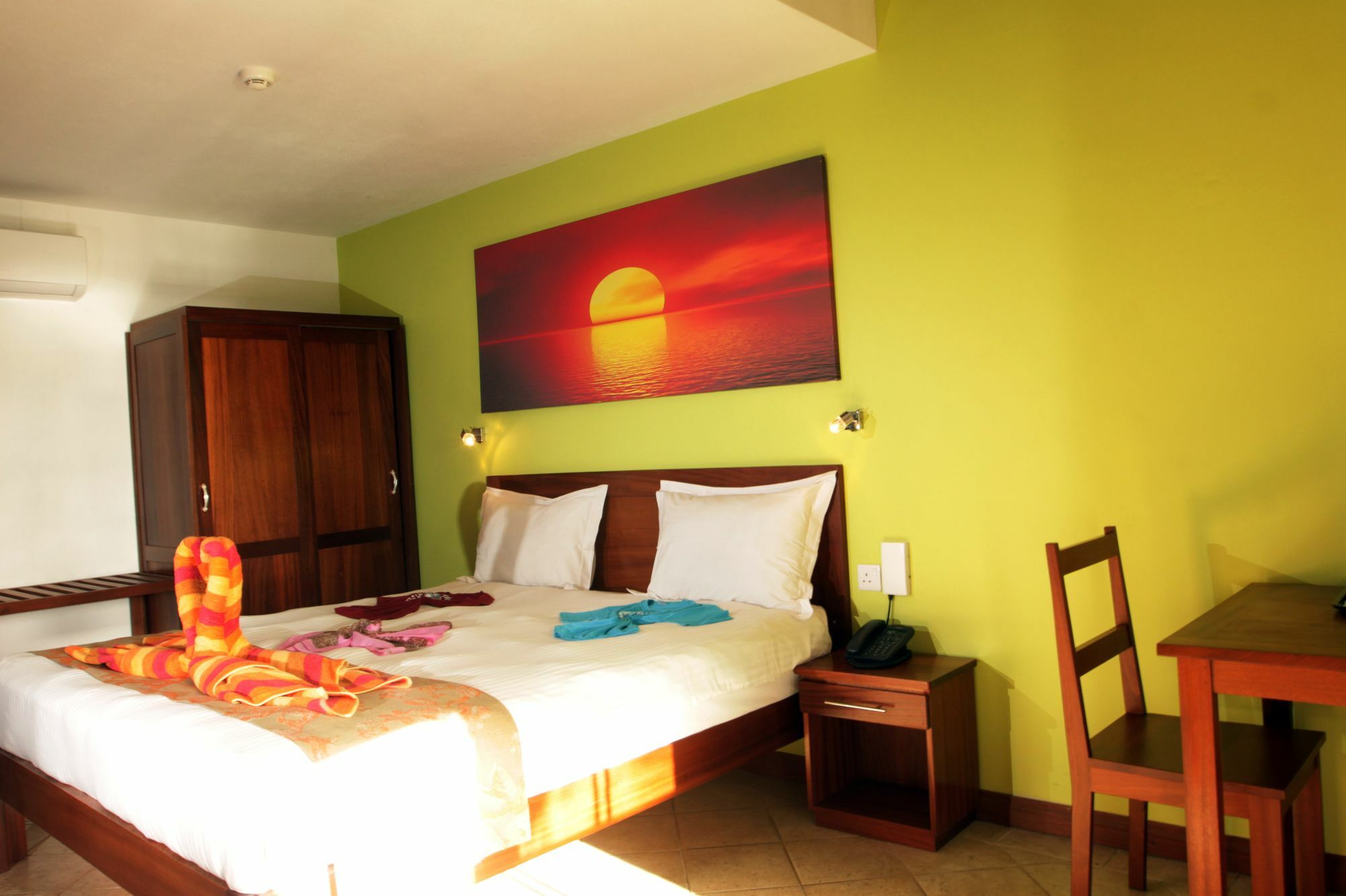 Sunset Reef Resort & Spa Pointe aux Piments Kültér fotó