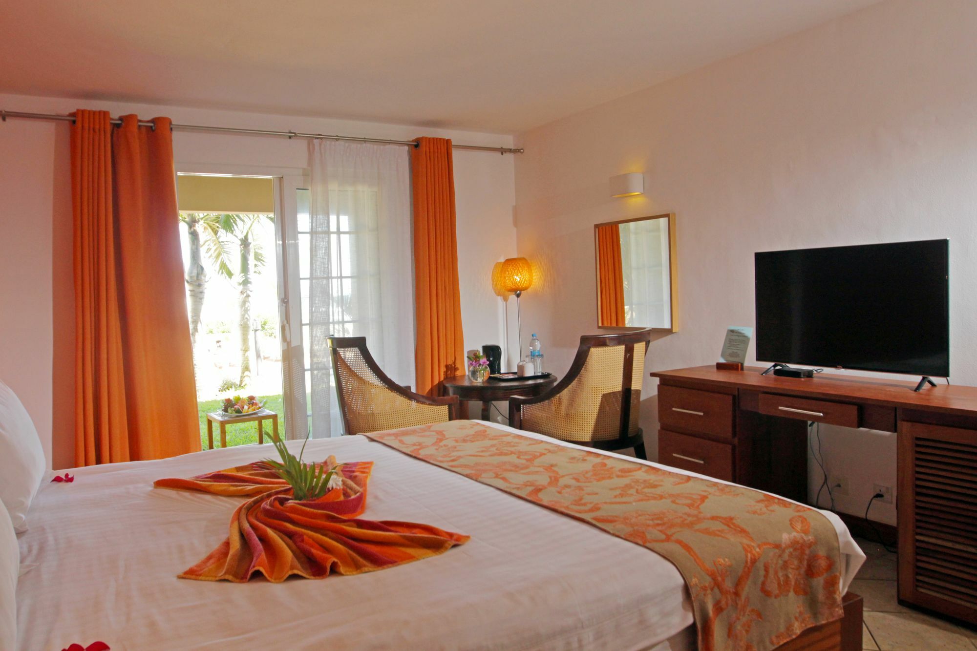 Sunset Reef Resort & Spa Pointe aux Piments Kültér fotó